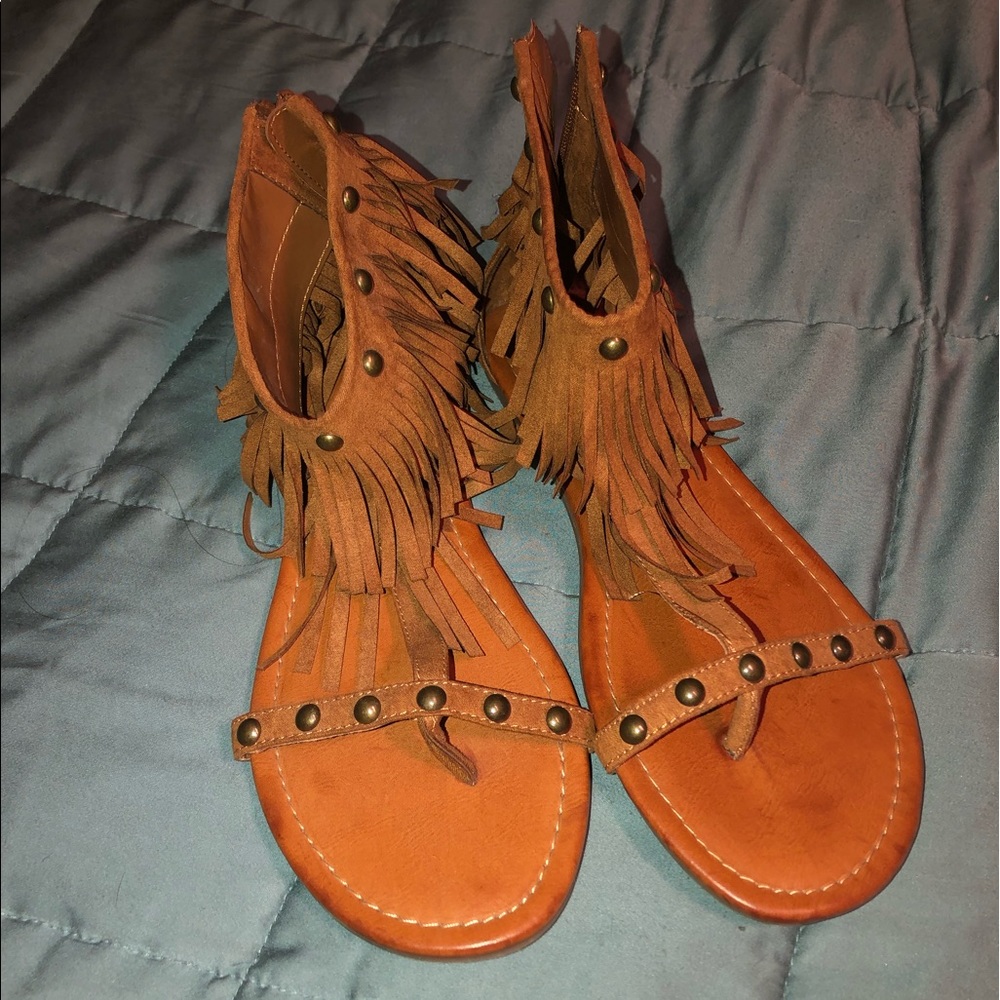 Moccasin style sandals!